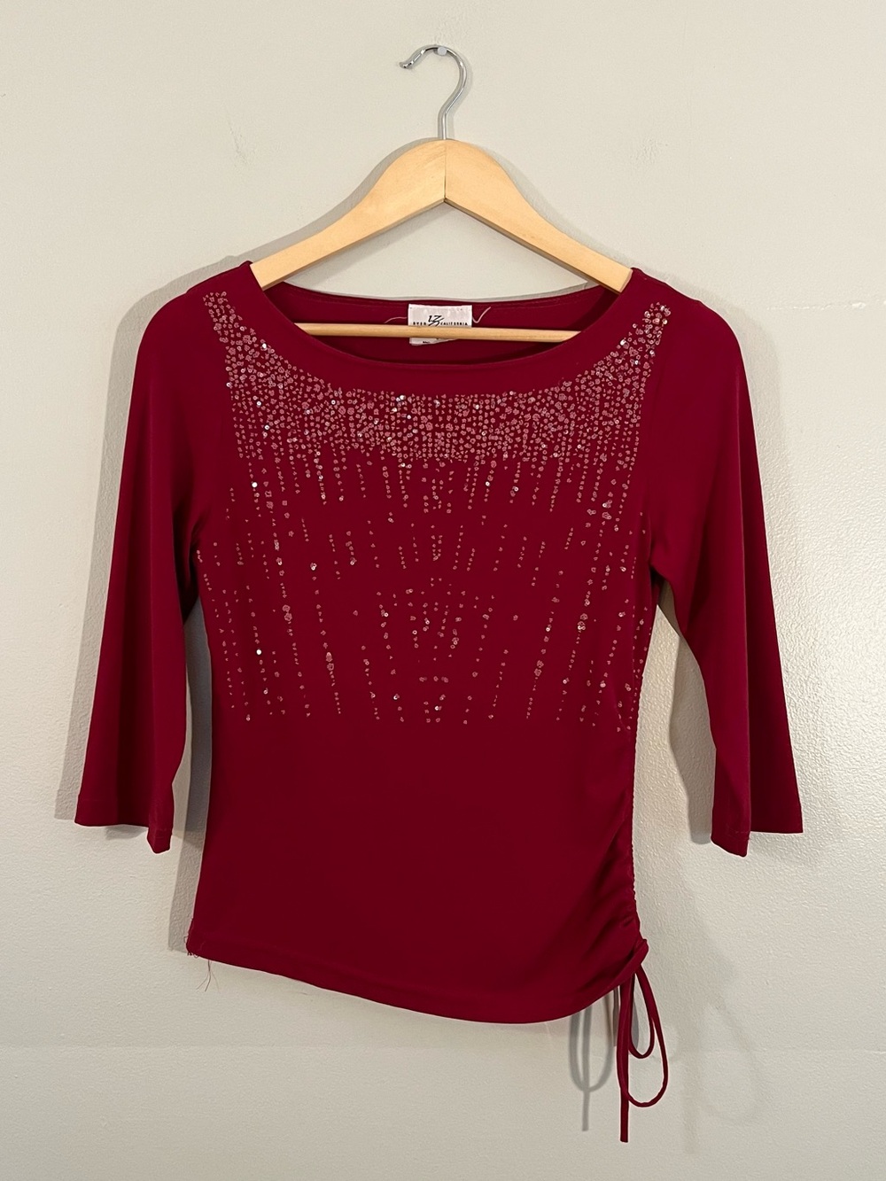 Y2K Iz Byer beaded red slinky boatneck side tie blouse 2000’s fairy